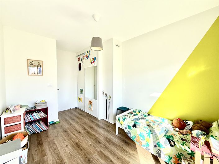 Image No.10-4 Bed House for sale