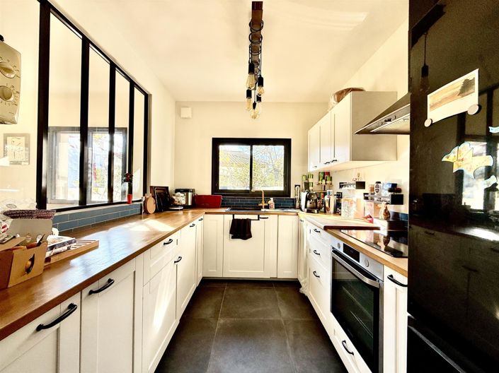 Image No.5-4 Bed House for sale