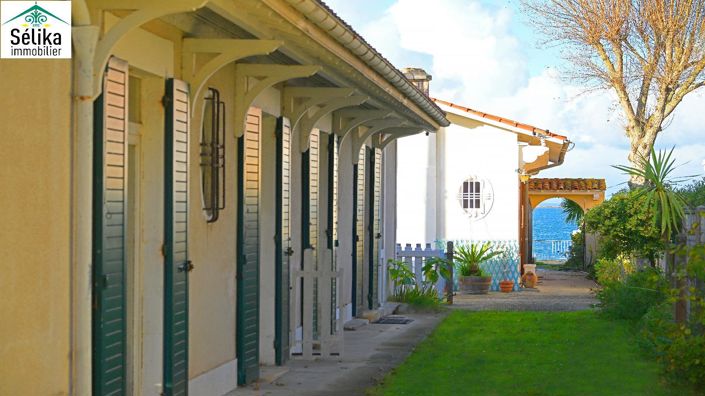 Image No.7-8 Bed House for sale