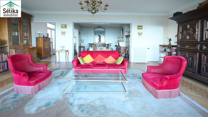 Image No.9-8 Bed House for sale