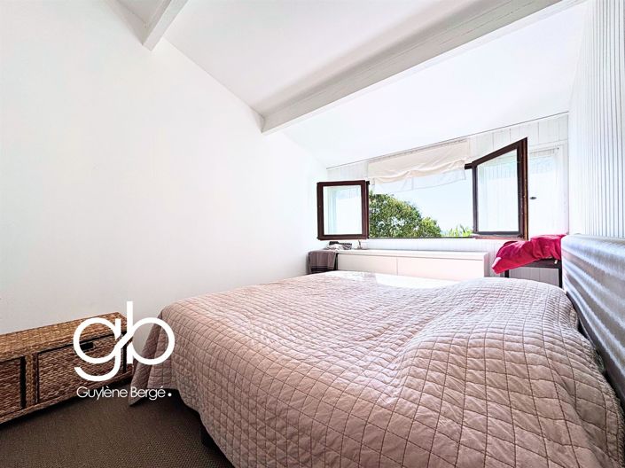 Image No.7-5 Bed House for sale