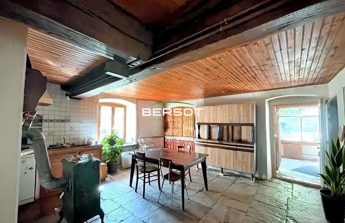 Image No.6-3 Bed House for sale