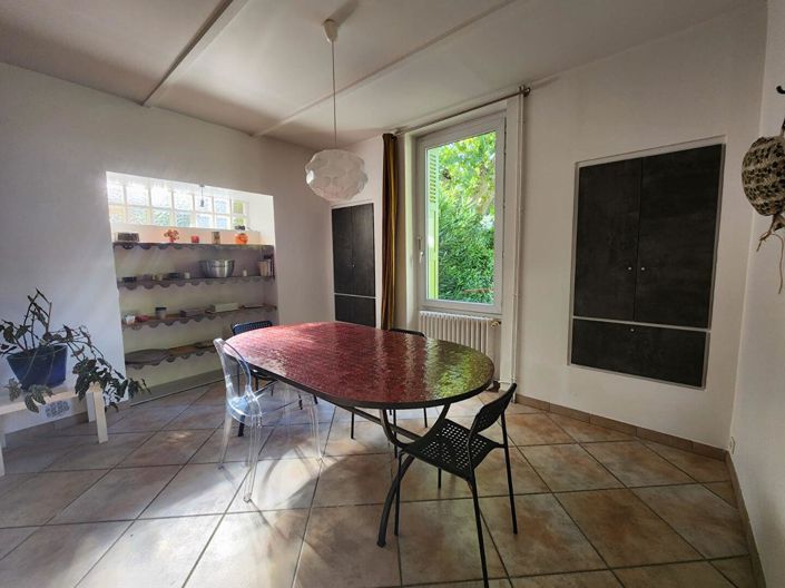 Image No.5-7 Bed House for sale