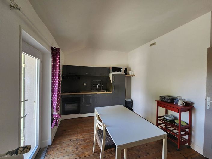 Image No.9-7 Bed House for sale