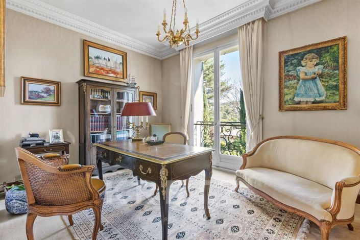 Image No.10-5 Bed House for sale