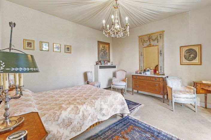 Image No.13-5 Bed House for sale