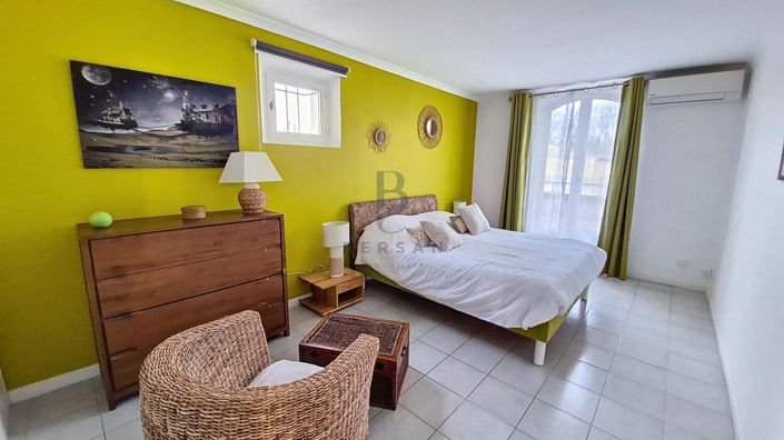 Image No.13-4 Bed House for sale