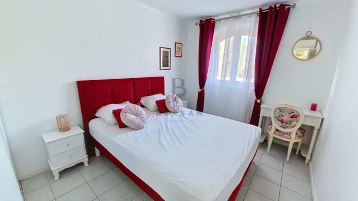 Image No.14-4 Bed House for sale