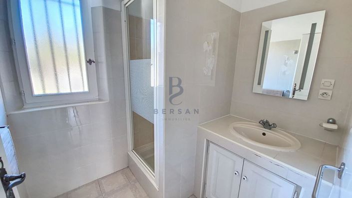 Image No.15-4 Bed House for sale