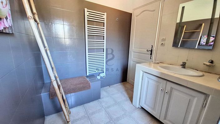 Image No.16-4 Bed House for sale