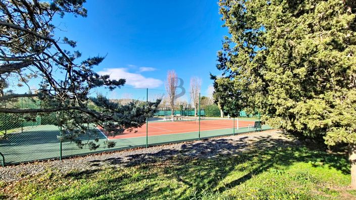 Image No.17-4 Bed House for sale