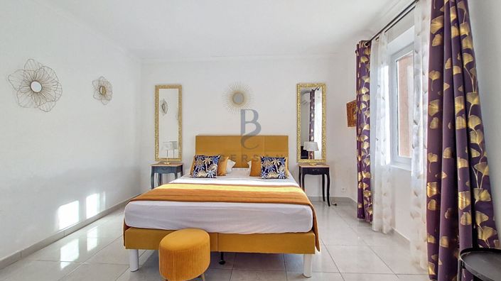 Image No.9-4 Bed House for sale