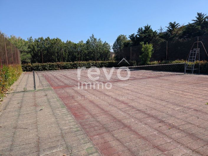 Image No.14-4 Bed House for sale