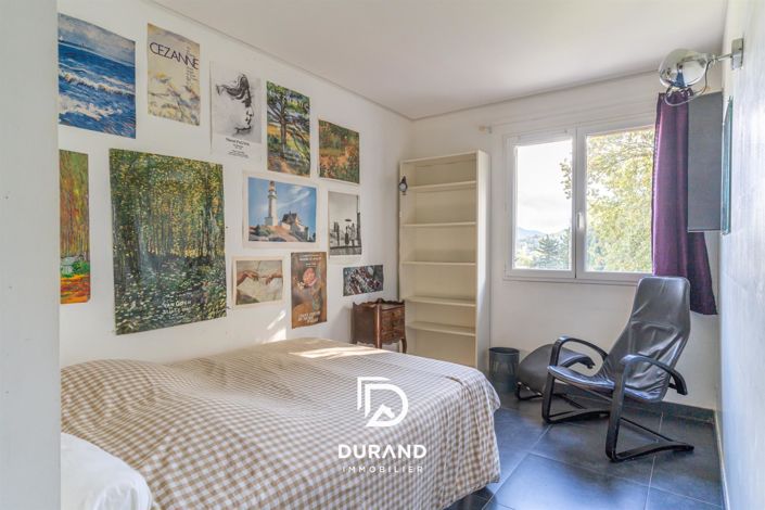 Image No.14-4 Bed House for sale