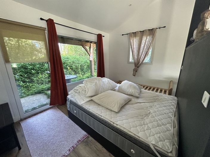 Image No.16-5 Bed House for sale