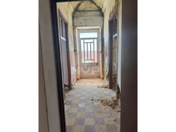 Image No.13-3 Bed House for sale