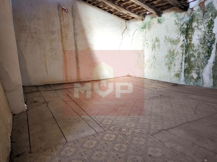 Image No.21-3 Bed House for sale