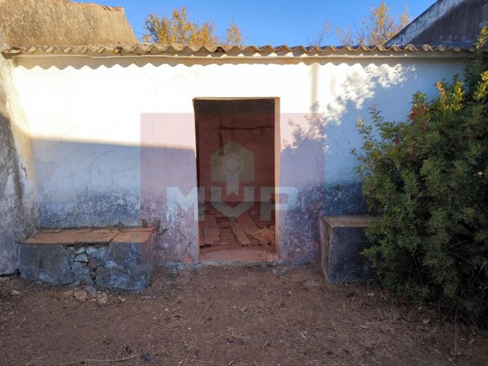 Image No.28-4 Bed House for sale