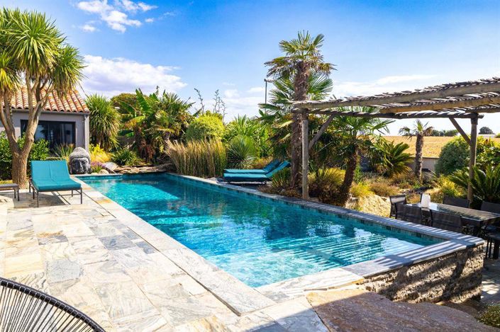 Image No.3-4 Bed House for sale