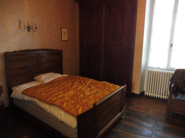 Image No.24-5 Bed House for sale