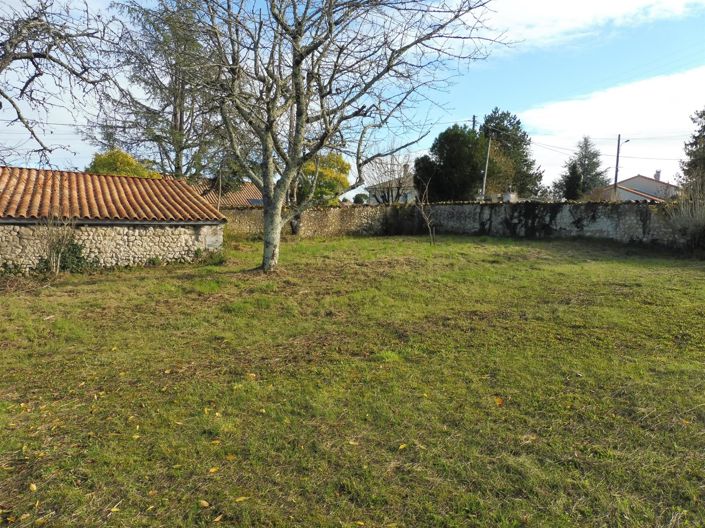 Image No.8-5 Bed House for sale