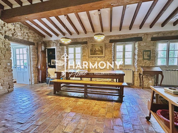 Image No.5-8 Bed House for sale