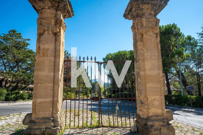 Image No.11-3 Bed Apartment for sale