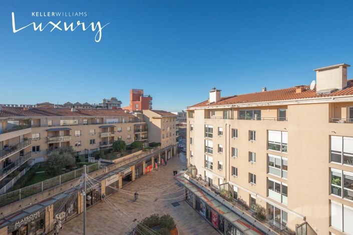 Image No.12-4 Bed Apartment for sale