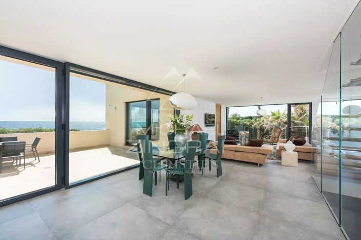 Image No.6-5 Bed House for sale