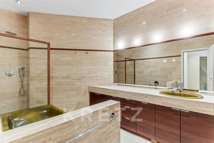 Image No.11-House for sale