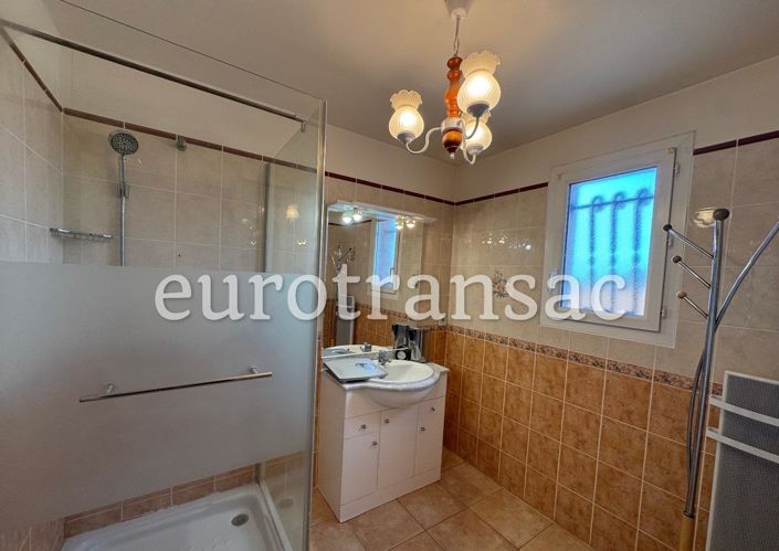 Image No.9-3 Bed House for sale