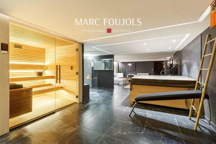 Image No.18-5 Bed House for sale