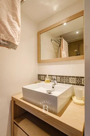 Image No.11-3 Bed Apartment for sale