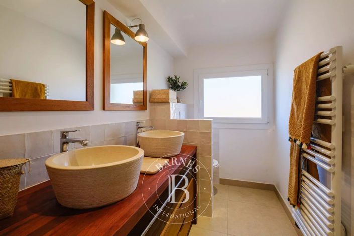 Image No.15-3 Bed Apartment for sale