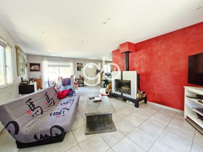 Image No.9-4 Bed House for sale