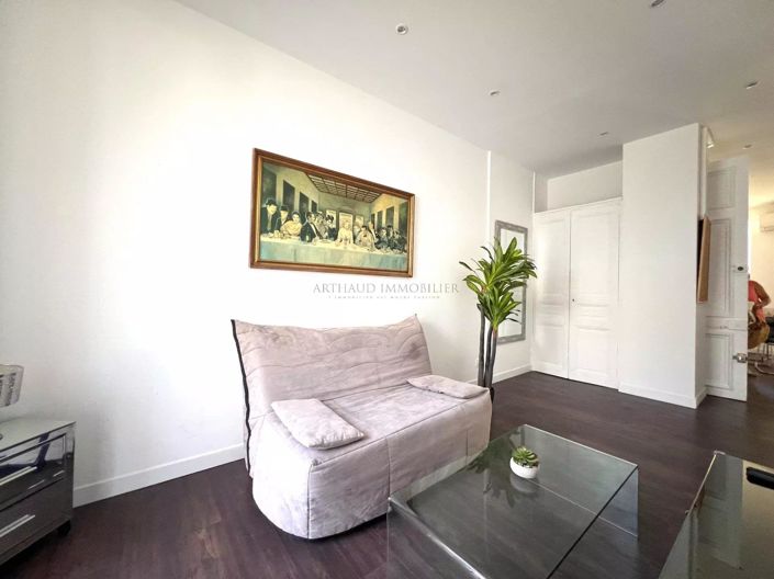 Image No.3-Appartement de 1 chambre à vendre à Cannes