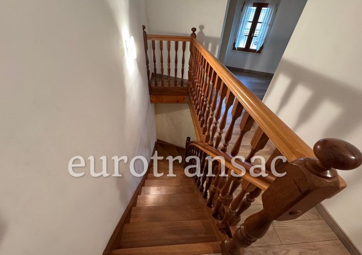 Image No.7-2 Bed House for sale