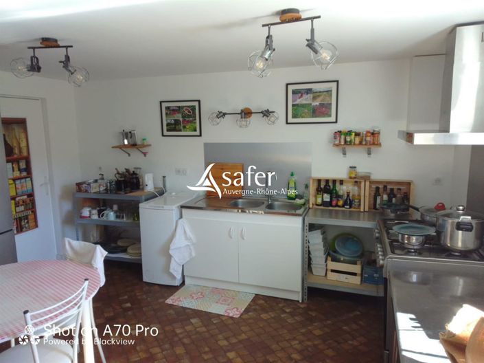 Image No.6-4 Bed House for sale