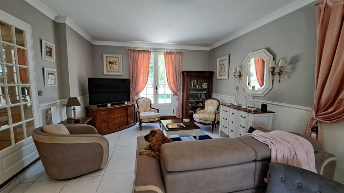 Image No.4-4 Bed House for sale