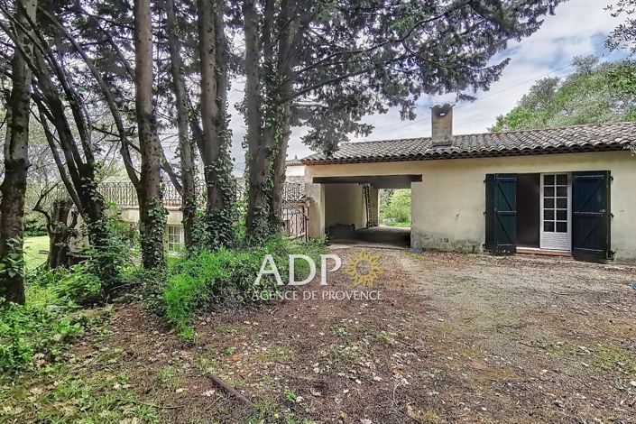 Image No.19-6 Bed House for sale