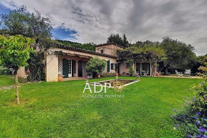 Image No.2-6 Bed House for sale