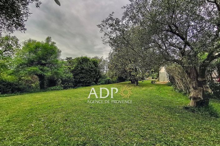 Image No.7-6 Bed House for sale