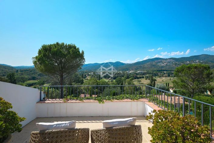 Image No.11-6 Bed House for sale