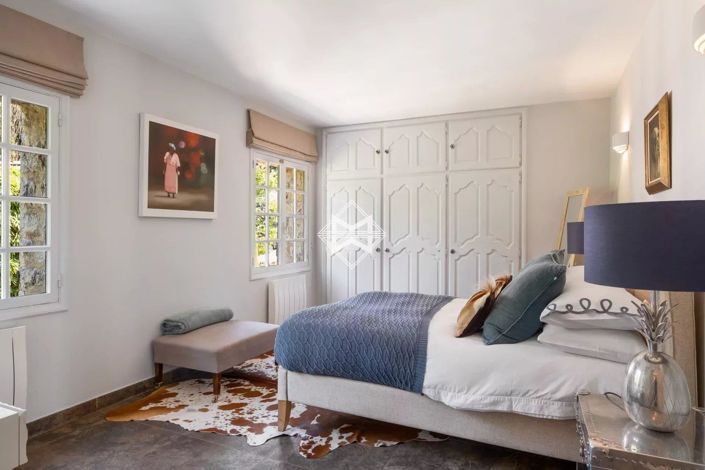 Image No.13-6 Bed House for sale