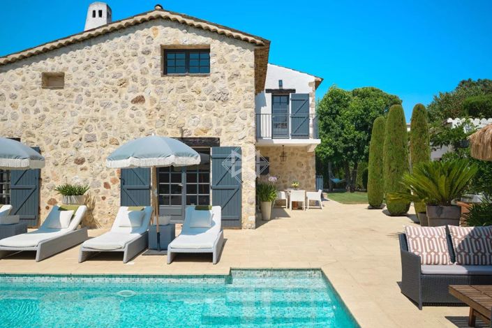 Image No.4-6 Bed House for sale