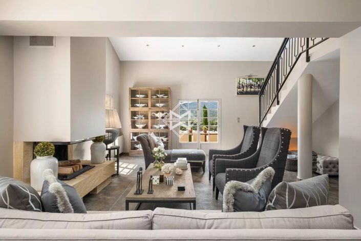 Image No.7-6 Bed House for sale