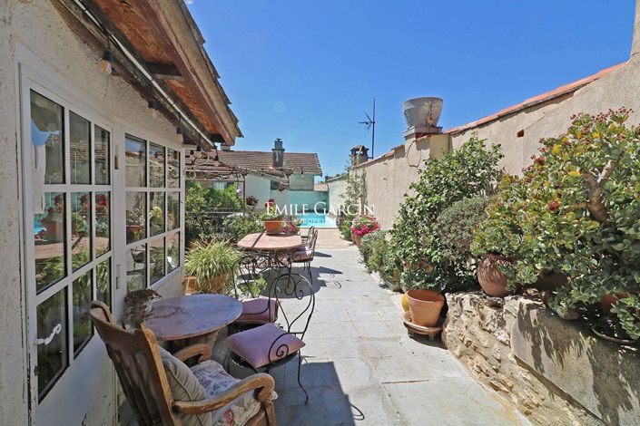 Image No.8-2 Bed House for sale