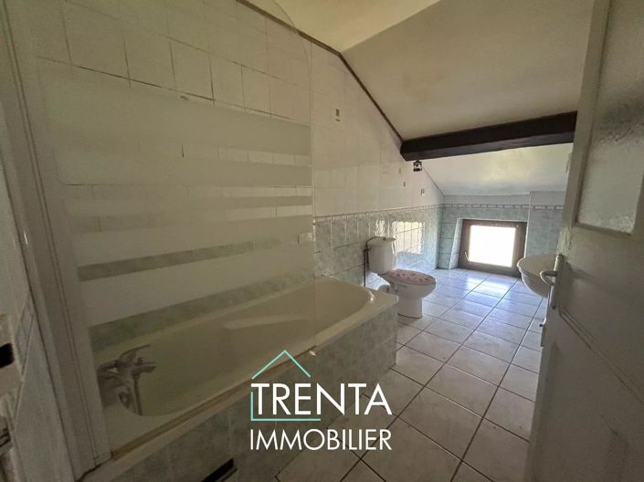 Image No.11-House for sale