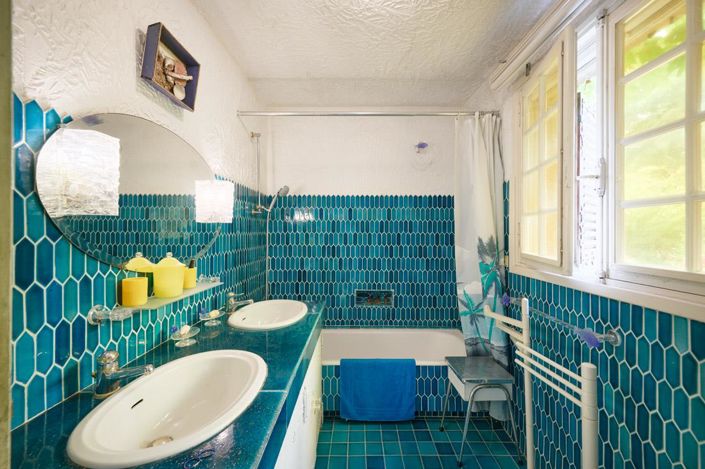 Image No.16-6 Bed House for sale