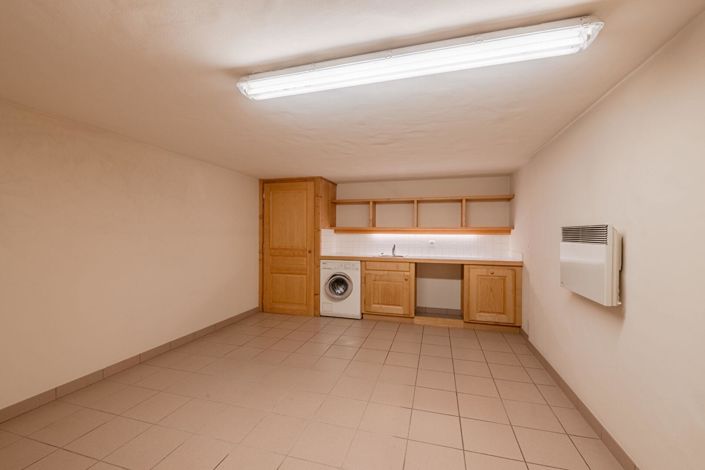 Image No.15-4 Bed House for sale